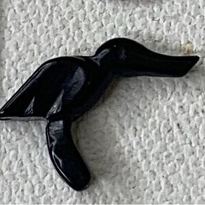 Black Onyx Hummingbird Fetish Bead Native American Style Drilled Stone Bird .7"